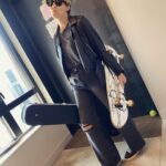 Olga Shelest Instagram - Знаю я: нелегко быть женой музыканта🤘🏽 #весёлыхвыходных #havefun @officialgretsch