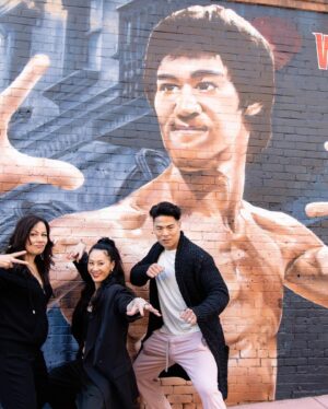 Olivia Cheng Instagram - Happy Warrior Premiere weekend! To launch our first 3 episodes of season 3, @brucelee murals around America were unveiled in NY, LA and here at 965 Clay Street in San Francisco, CA.  More to come but here’s a quick peek at the incredible work by @dj_agana and @vogue_tsk near the @wearebrucelee in Chinatown! Stream the first few episodes of #warriormax now on @streamonmax and 🙏🏼🙏🏼🙏🏼! PS Curious if you’ve already watched— whaddya think? Comment below 😃 #warriorhbomax #warriormaxseason3  HMU @beautybycrystal Styling @michelleaddisonstyle