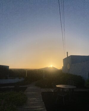 Olivia Delcán Instagram - @buenavistalanzarote 🌋