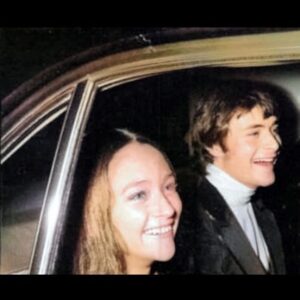 Olivia Hussey Instagram - We al as found time to laugh even during the long publicity tours🥰💫🌹🌹🌹🙏❤️#FBF#romeo&juliet#memories🥰