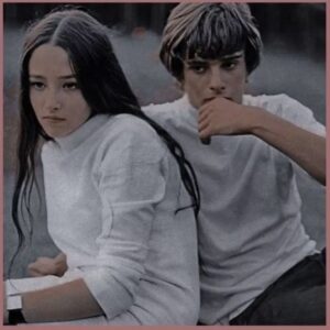 Olivia Hussey Instagram - A moment where we both felt the ‘pressure’ of what we were about to embark on😂❤️🙏#tbt#memories#filming#romeo&juliet🙏