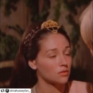 Olivia Hussey Instagram - Good Morning Everyone ❤️Another new week🙌Wishing you all peace,love and light for this week🙏❤️🙏#love#edits#gratitude#newweek#mondayvibes#ınstagood#❤️🙏