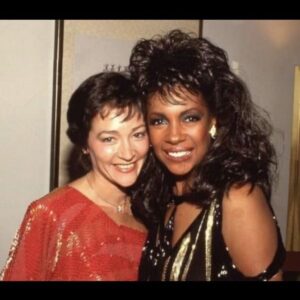 Olivia Hussey Instagram - #tbt to meeting lovely Mary Wilson at an event in the 80’s🥰🥰👍🙌🙏🌞👏R.I.P. Beautiful Lady🥲🙏❤️🙏🌹🌹🌹