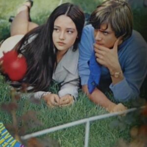 Olivia Hussey Instagram - A photo shoot where the photographer asks you to pose a certain way…but you have your doubts😂😂😂#fbf#fun#memories#photoshoots#romeo&juliet#love#longhair#instagood❤️🙏