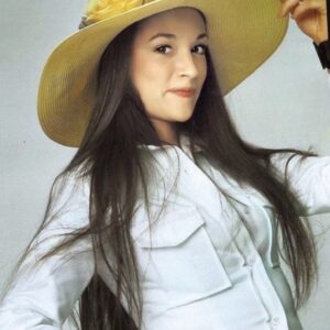 Olivia Hussey Instagram - #fbf to yet another hat I loved😂Happy Friday❤️🙏🌹🥰👏👍
