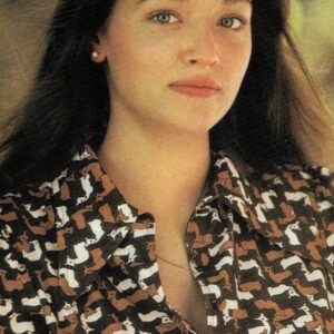 Olivia Hussey Instagram - This is a photo shoot I did a few days after finding out that I was Pregnant with my first son🥰🙏🕊🕊❤️🌟#fbf#happymemory❤️
