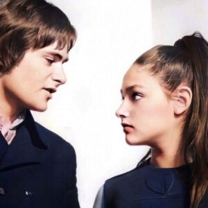 Olivia Hussey Instagram - Another shot I’ve never seen before☺️🙏#fbf#romeo&juliet#love#memories#fun❤️🙏🌹