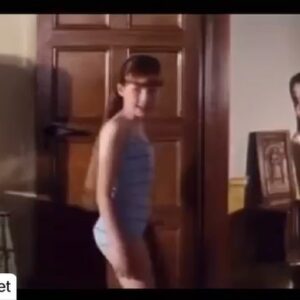 Olivia Hussey Instagram - #fbf to another of my ‘dramatic’ debuts onscreen😂🤣❤️I thought I was so ‘grown up’🙄😂☺️#filming#memories#fbf#love#fun#BattleoftheVillaFiorita#longhair#instagood 😂❤️🙏