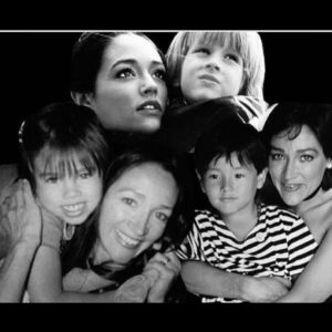 Olivia Hussey Instagram - A Happy Mother’s Day to all mums out there🌞🌹❤️🙏And to myself🤣😀❤️I’m so grateful for my beautiful children❤️🙏❤️#gratitude#love#mothersday#family#unconditionallove#instagood❤️