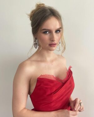 Olivia DeJonge Thumbnail - 3 Likes - Most Liked Instagram Photos