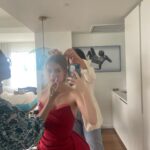 Olivia DeJonge Instagram – OSCARS 

dress @jasonwu jewels @leightonjewels // hair @mim_i_am_ & @haveaniceday.hair / mu @gitabass / styling @chloehartstein / 📸 @reidrayanderson 🖤🖤🖤 @elvismovie