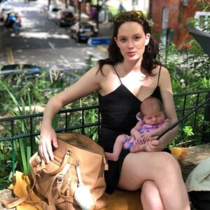 Olwen Catherine Kelly Instagram - Multi-tasking Mama.

Al fresco (baby) brunch ✔️
Nappy change (again, baby..)✔️
Upright snooze to reduce acid reflux (benefits me too because I can have some extra cuddles 💕) ✔️
Train dogs to hold parasol.. ❌

Life has been made infinitely easier out and about having our @pacapod changing bag - pictured here is the Chiltern which we are LOVING.

We had so much time during lockdown to get organised for the baby (silver lining to the fact I couldn't have my mum here for Lulu's arrival) that we have been able to get out and about with relative ease as soon as we (finally) got home from the hospital.

This, I feel has been really important for my adjustment to our new (MUCH IMPROVED) life with a newborn.

Admittedly I haven't made it terribly far from the house but getting some fresh air and a dose of sunshine  has been lovely! ☀

P.s. You cannot be asked to leave a public space for breastfeeding, the law in the UK is always on your side to allow you to nurse your child.
I'm yet to have any eye rolls or tutting but I'm not sure I'd notice tbh. ¯\_(ツ)_/¯

 #newmum #mumabear #mentalhealthmatters