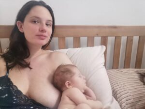 Olwen Catherine Kelly Instagram - To Breastfeed or not to breastfeed - that is the question...
Followed by many many more...

Which formula? Should I structure feed or feed on demand? Should I wake to feed? Can I breastfeed in public? Am I even making enough milk? Should I supplement Vitamin D? Should I pump? Which pump should I use? How often should I pump? When should I pump? Should I drink fenugreek tea? How long should I pump/feed/wait to introduce a bottle and/or soother? What the feck is nipple confusion? Should I allow comfort nursing (again, what even is that and how do I know when its happening)? What vitamins should I take?...

And so on and so forth... 

These are just a FEW of the questions I have typed into google and laboriously pored over the results (mostly when I ought to be napping to make up for lost sleep).

The answer is - your baby, your rules.
This applies to all aspects, not just the topic of breastfeeding.

We started on formula and with much effort (and tears - mine, not Lucy Rose's) successfully converted to the boob. 
This was the right thing for US and OUR baby.
We are still giving a bottle with expressed milk and sometimes formula.
This is how we plan to proceed and so far Lucy has been happy to switch between the two. 🤞
If that changes, it changes and we will accommodate the best choice to keep our baby healthy. 

Whatever you choose to do - follow your instinct, ask for help or advise if you need it,  be malleable - things don't always go the way you imagined they would, and most of all when you are a little further down the line and a 'seasoned' momma - remember that fear of doing something wrong with your little one and don't pass judgment or negative commentary on someone else's choices.

#breastfeedingawareness
#breastfeeding #worldbreastfeedingweek