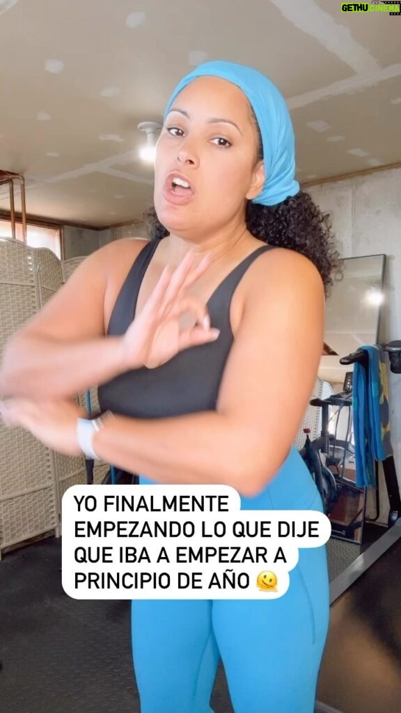 Omallys Hopper Instagram - On a real note, I’m starting my #75strong with my trainer @nadkash and a bunch of ladies today. Long story short, I’m currently 75 minutes in, pray for me 🫠🤣🤣🤣