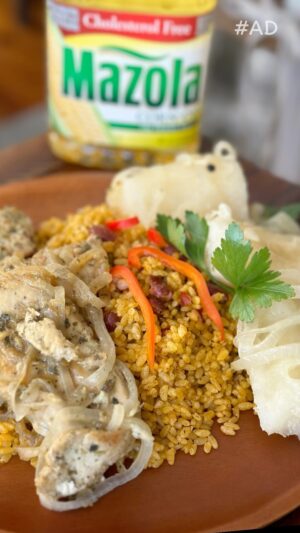 Omallys Hopper Instagram - #ad Hola mi gente! Celebrating Heart ❤️ Health Month and National Nutrition Month cooking with @mazolabrand! This Yuca en Escabeche and Pollo encebollado is a 2 for 1 you must try. Let heart-healthy* Mazola® Corn Oil be your partner in deliciousness. 

Ingredients: 
-1lbs of frozen or fresh yuca 
-1-2 tbsp @mazolabrand Heart Healthy Corn Oil
-1 onion 
-4 tbsp white vinegar 
-salt & pepper to taste 
-1/2 bunch of cilantro 
-peppercorns (La cantidad que te diga tu corazón) 
-bay leaves 
-1 garlic clove
 
Yuca En Escabeche: Serves 4-6ppl, 10 min prep time, 30 min total cook time. 
Peel and cut your yuca and boil in salt water with basil leaves and a garlic clove and @mazolabrand Heart Healthy Corn Oil
Once your yuca is tender, remove and transfer the water into a skillet. Add your cilantro, vinegar, peppercorns, onions and salt pepper to taste. Cook these until translucent and pour over your yuca. 
You can enjoy any escabeche cold or at room temp with your favorite main course or as a stand alone dish. 
 
Did you know Mazola® Corn Oil is also officially Heart-Check certified by the American Heart Association (@american_heart)?! The Heart-Check is designed to help consumers make informed choices about the foods they purchase, and by having an all-purpose cholesterol-free** cooking oil on hand like @mazolabrand, you’re always certain to prepare easy and delicious meals for you and the whole family!
 
#cookingwithmazola #makeitwithheart #hazloconcorazon #mymazolamoment #HeartHealthMonth #nationalnutritionmonth 
 
*See www.mazola.com for information about the relationship between corn oil and heart disease.
**Corn oil is a cholesterol-free food that contains 14g of total fat per serving. See nutrition information for fat and saturated fat content.
***Maki K, Lawless A, Kelley K, Kaden V, Geiger C, Dicklin M. Corn oil improves the plasma lipoprotein lipid profile compared with extra-virgin olive oil consumption in men and women with elevated cholesterol; results from a randomized feeding trial. J Clin Lipidol. Article in press. Accessed December 10, 2014. Study sponsored in part by ACH Food Companies, Inc.