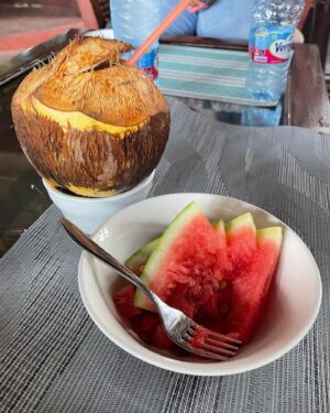 Omarosa Manigault Instagram - Greetings from Akosombo!  @afrikikoresort 🇬🇭