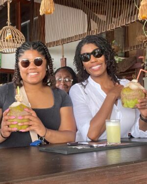Omarosa Manigault Instagram - Greetings from Akosombo!  @afrikikoresort 🇬🇭