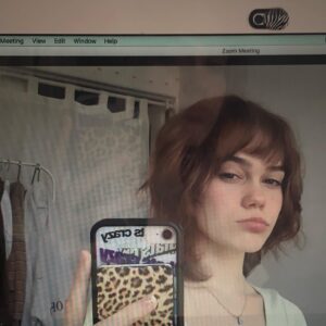 Oona Laurence Instagram - %*%*%*duality~~~~*,*~*✌️✌️❣️😍❣️❤️👍☯️☯️🧚‍♀️☯️💭💭💭