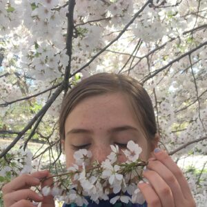 Oona Laurence Instagram - 🌸💓