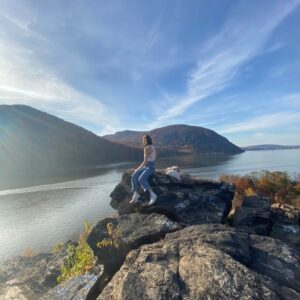 Oona Laurence Instagram - 