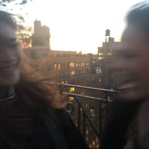 Oona Laurence Instagram - my biggest inspiration in life and a #girlboss 😋😋❣️❣️ i can’t wait to grow old with you happy 1️⃣8️⃣ my love