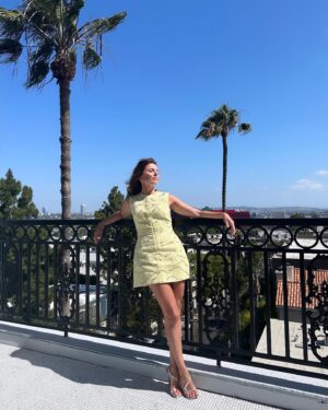 Ophelia Lovibond Instagram - Sunny Sunset press junket for @minxstarz 🌞 July 21st! Cannot WAIT for you to see #season2 of #Minx 😉 #minxy #minxonstarz @starz #starz #🌟 @toryburch @rachaelperrystyling @marcusrfrancis @melaniemakeup @narrativepr @vrwpublicity #comingsoon #worththewait #sunsetboulevard #losangeles #1970s @ellenrapoport #pressjunket #toryburch #sunnyla #caj