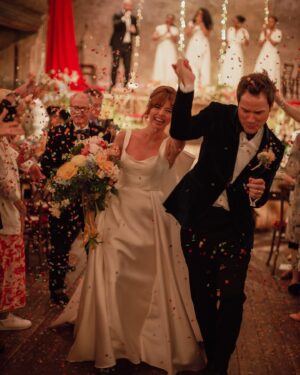 Ophelia Lovibond Instagram - Cotton 🤍 @henrypettigrew #twoyears #weddinganniversary @naomigogginphotography @halfpennylondon @wiltonsmusichall @wormlondon @justinejenkins @liztaw #cotton #londonwedding #wiltonsmusichall