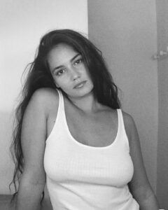 Ophélie Bau Most Liked Photos and Posts