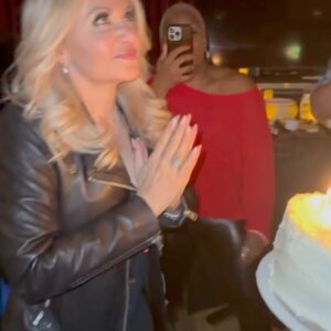 Orfeh Instagram - Celebrating @orfeh everyday, but especially on her day 🎂 . 

We’ve had a lifetime of memories and somehow everything you do and everyone around you is iconic🥰

Shout out to @stevenjamail   @merchantsnyc for getting the band together (in my case it’s figuratively) to celebrate our girl!!!

Orfeh, you know how to fill a room with love, warmth and friendship, I love you! Happy birthday!!!! #orfeh.