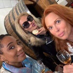Orfeh Instagram - A big thanks to @playbilltravel Phil Birsh, @janamallo &  super nova @lenrodino for putting this phenomenal group together🥰👑⭐️ Getting to perform for the wonderful ppl that were on board 🛥️ & getting to spend time in my most FAVORITE CITY ON 🌍was a truly unique experience for us all‼️‼️ I have about a million pics from all of our sight seeing, which I’ll share at some point, for now, please enjoy this 🎥 (and Adrianna “finding my light🤣🤣🎥) now that my temperamental iphone/insta has finally decided to work🤪 😜🎤⭐️⭐️
.
.
. 
#johnrubenstein @missadriannahicks @johnmcd123 @caroleecarmello 
.
.
.
#legends #legendsonly #playbill #paris #jetaimeparis #france #broadway #singer