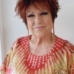 Orietta Berti Instagram - La colonna sonora dell’estate? “Una vespa in 2” 🛵 Vi racconta tutto @bertiorietta ☝️ 🎶Su una vespa in due, ogni istante diventa magico🎶 #VivaRai2 #OriettaBerti #Fiorello #RaiPlay 💥