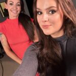 Ornella Koktová Instagram - Holky naše, jaký tipy máte na odplenkování?🍼Jak “bojujete” s PMS?🥵 Řvete na svojí polovičku…a je to občas až za hranou sil?!😅🌪️❤️ Jooo těch témat je dost. Právě teď NOVÝ díl na našem HeroHero - link v BIU✨.