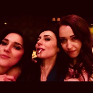 Özlem Çınar Instagram - @basakatc  @besteseyhan