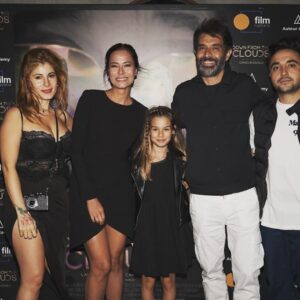 Özlem Conker Instagram - Herkesin eline,emegine saglik..DownFromTheClouds#kisafilm
@cansubogulski 
@lavinyaunluer 
@canselelcin 
@alimahiraksu 
❤