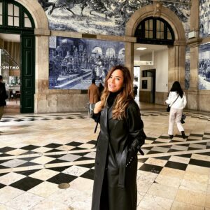 Özlem Conker Instagram - Hello 💫