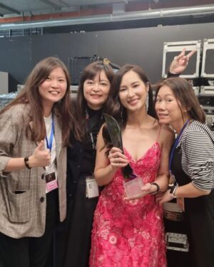 Paige Chua Instagram - So here's a picture with the coveted gem. And it's yours. Thank you.🩷🩷

Special thanks to the ladies behind the scene. There's alot of hard work that is left unsaid and unheard.

@relaxkarenb @huangxueling @thehannahk