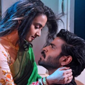 Pallabi Dey Instagram - Rudra & Gouri ❤
"The Show Must Go On" 
From the sets of #MonManeNa

Upcoming episode. Keep watching Mon Mane Na :)

#colorstv #tollywood #shoots