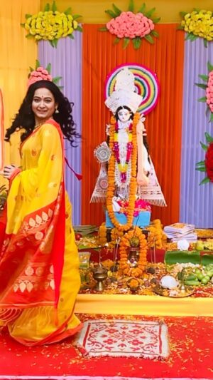 Pallabi Dey Instagram - #happysaraswatipuja🙏