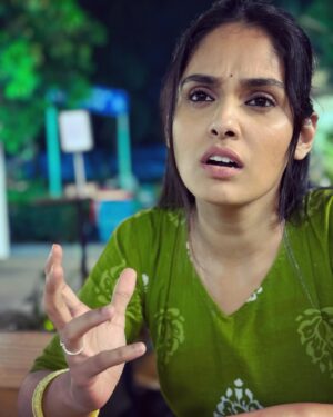 Pallavi Patil Instagram - नुसती बडबड 🤪
.
.
#candid #talktalktalk #pallavipatil
