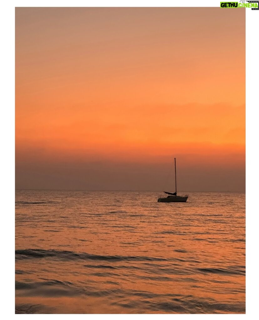 Pallavi Patil Instagram - 🐚 . . #sea #naturalcolor #nature #peace #nofilter