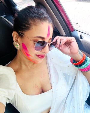 Pamela Mandal Instagram - #holifestival #holi2024 #celebration #iskontemple #holidancefestival #holiwithfriends #dholpurnima #iskonjuhu #reelkarofeelkaro #enjoyforever #enjoyevwrymomentofyourlife