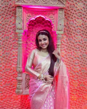 Pamela Mandal Instagram - Ashtamir saj💕
#durgapuja #bts #festival #saree #bengoli #instagram ##sareelover #subhomahalaya #devidurga #mahalaya2023 #like #comment #impower #strong #beautiful #bongbeauties #bengolisaree #maa #jaimatadi #cottonsaree @creationbypamela