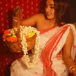 Pamela Mandal Instagram - Shubho Mahalaya #durgapuja #bts #festival #saree #bengoli #instagram ##sareelover #subhomahalaya #devidurga #mahalaya2023 #like #comment #impower #strong #beautiful #bongbeauties #bengolisaree #maa #jaimatadi #cottonsaree @creationbypamela