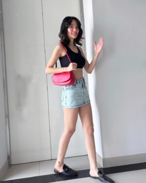 Panisara Rikulsurakan Instagram - Hi