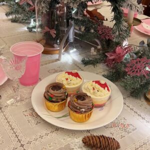 Pannin Charnmanoon Instagram - 🧁🎀🩰✨💞 #pinkchristmas