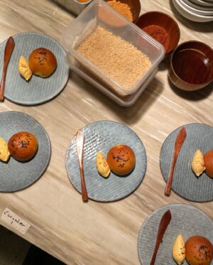 Paola Velez Instagram - Black sesame coco bread w/ Berbere butter 💕🧈