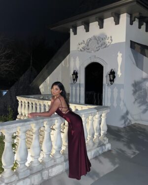 Paola Andino Instagram - Una noche para los enamorados 🖤