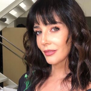 Paola Krum Instagram - Nuevo evento de presentación de prensa de #elprimerodenosotros 

Gracias al genio de @nanogmd por el maquillaje y peinado increíbles!!!!
Gracias @jazminchebar por la ropa siempre DIVINA
❤️