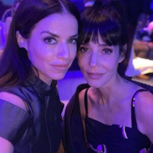 Paola Krum Instagram - Evento de presentación de
@paramountplusla 
@vis_global 
#elprimerodenosotros 

Con la bellísima @memefunes