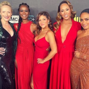 Paola Lázaro Instagram - Some of the ladies of the apocalypse 💃🏻 @amcthewalkingdead @amc_tv @thewalkingdead #princesstwd #pamelamilton #maxtwd #annietwd #connietwd